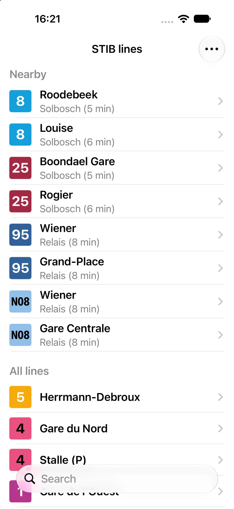 La liste des lignes, avec les lignes proches en haut et le temps de marche jusqu’à leur arrêt